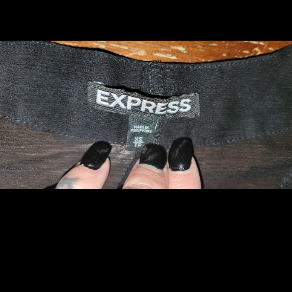 Express Sheer Top - Picture 4 of 4